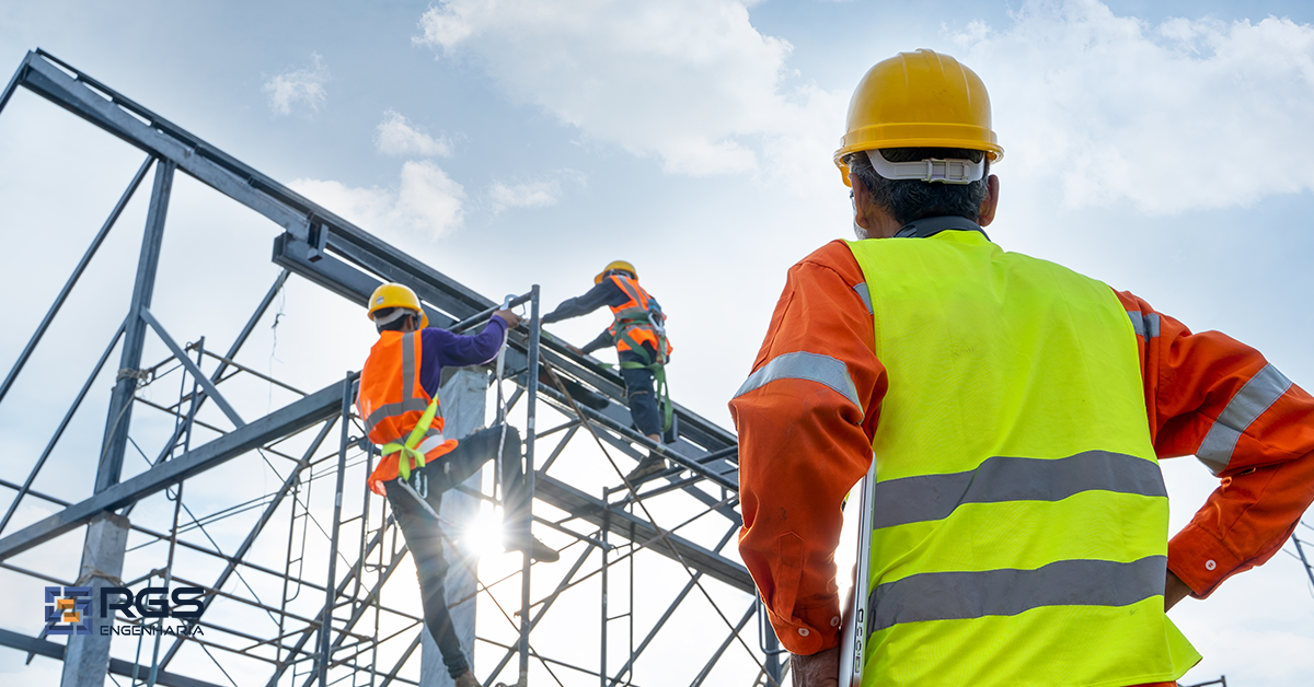 Segurança no canteiro de obras: por que ir além das normas e EPIs para evitar acidentes